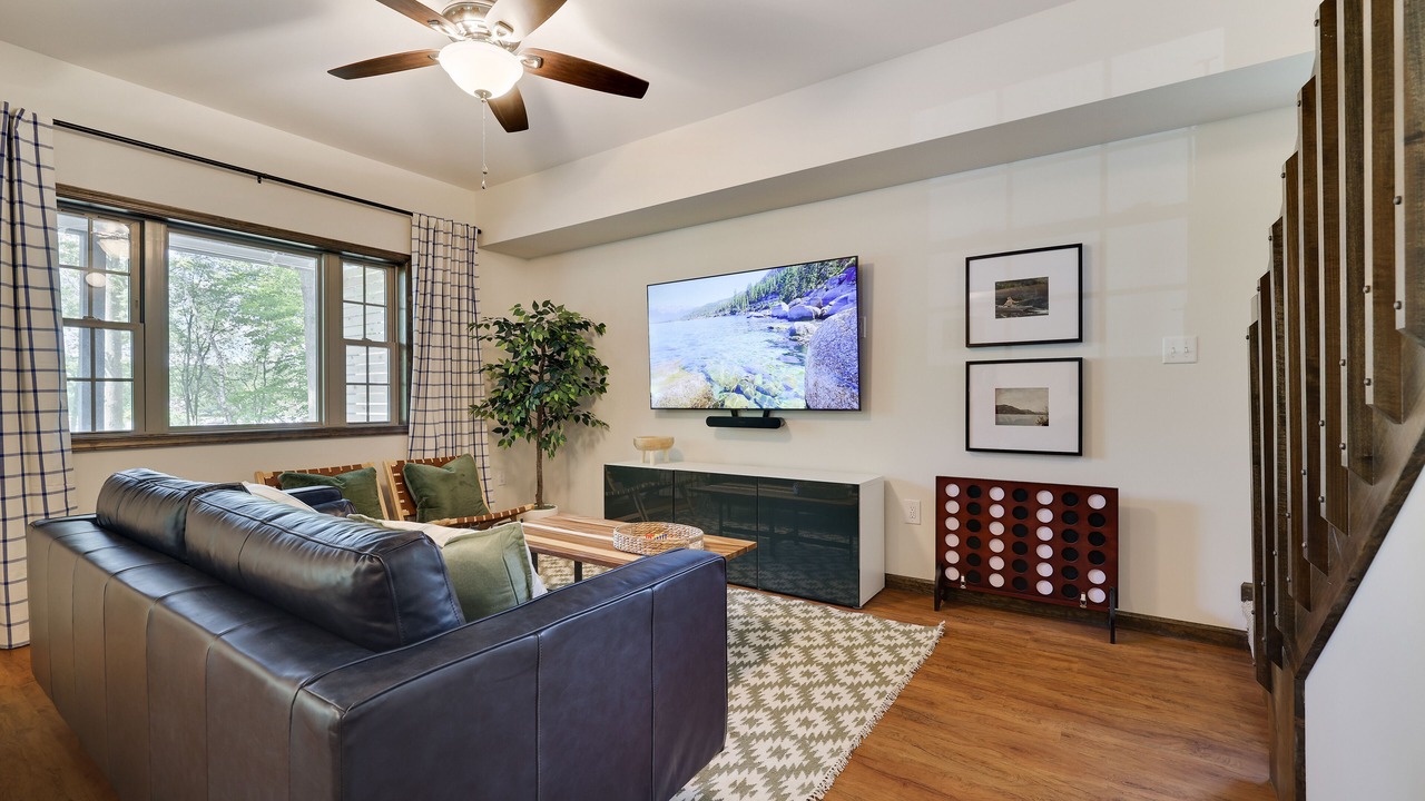 Photo of Livingroom in Pocono Lake