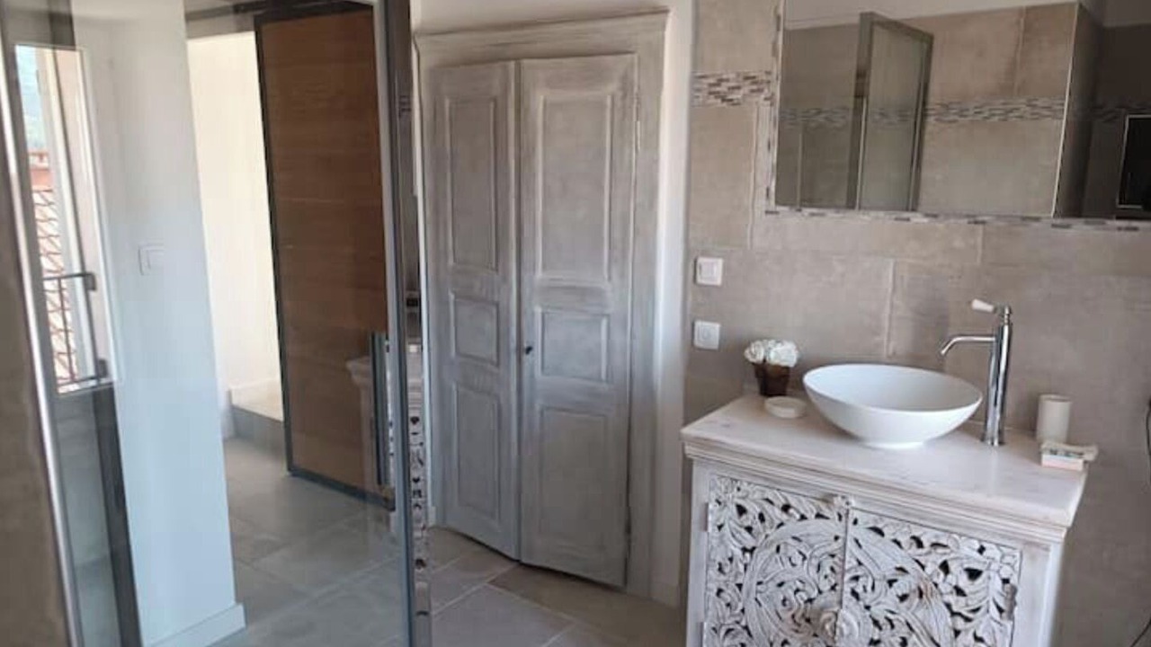 Photo of Bathroom in Prunelli-di-Casacconi