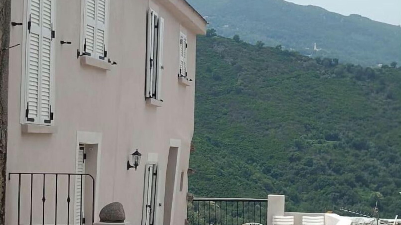 Photo of Patio Balcony in Prunelli-di-Casacconi