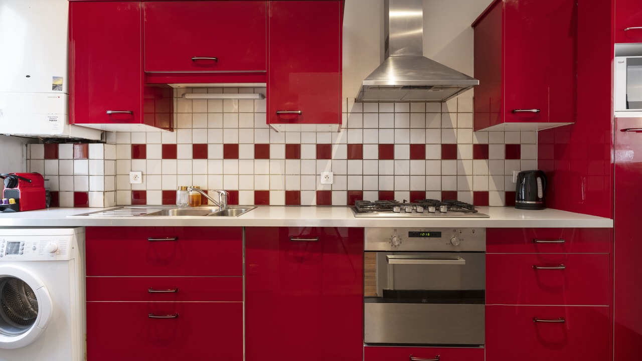 Photo of Kitchen in Saint Nicolas - Charles III - Ville vieille - Trois Maisons - Leopold
