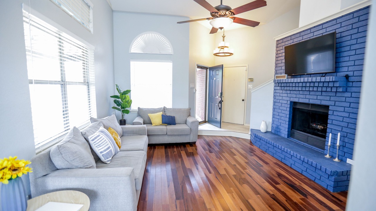 Photo of Livingroom in John T White