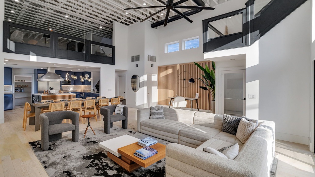 Photo of Livingroom in Old East Dallas