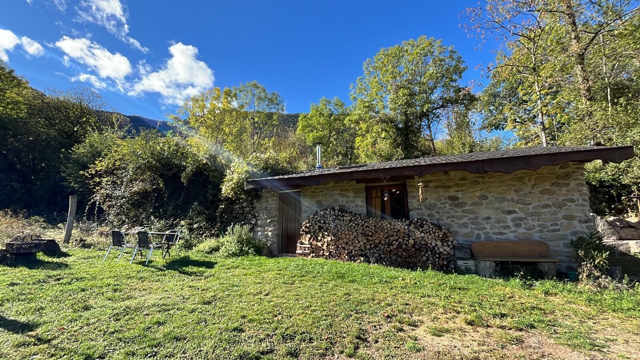 Photo of Outdoor in Escaro