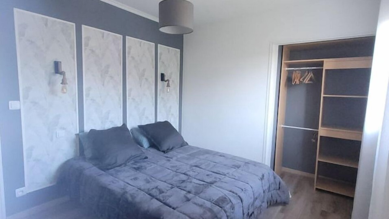 Photo of Bedroom in Camaret-sur-Aigues