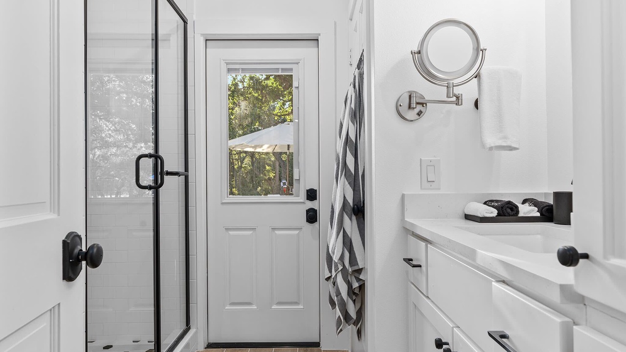 Photo of Bathroom in Driftwood
