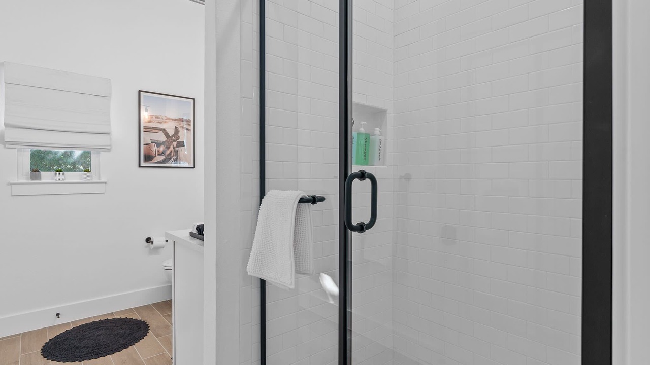 Photo of Bathroom in Driftwood