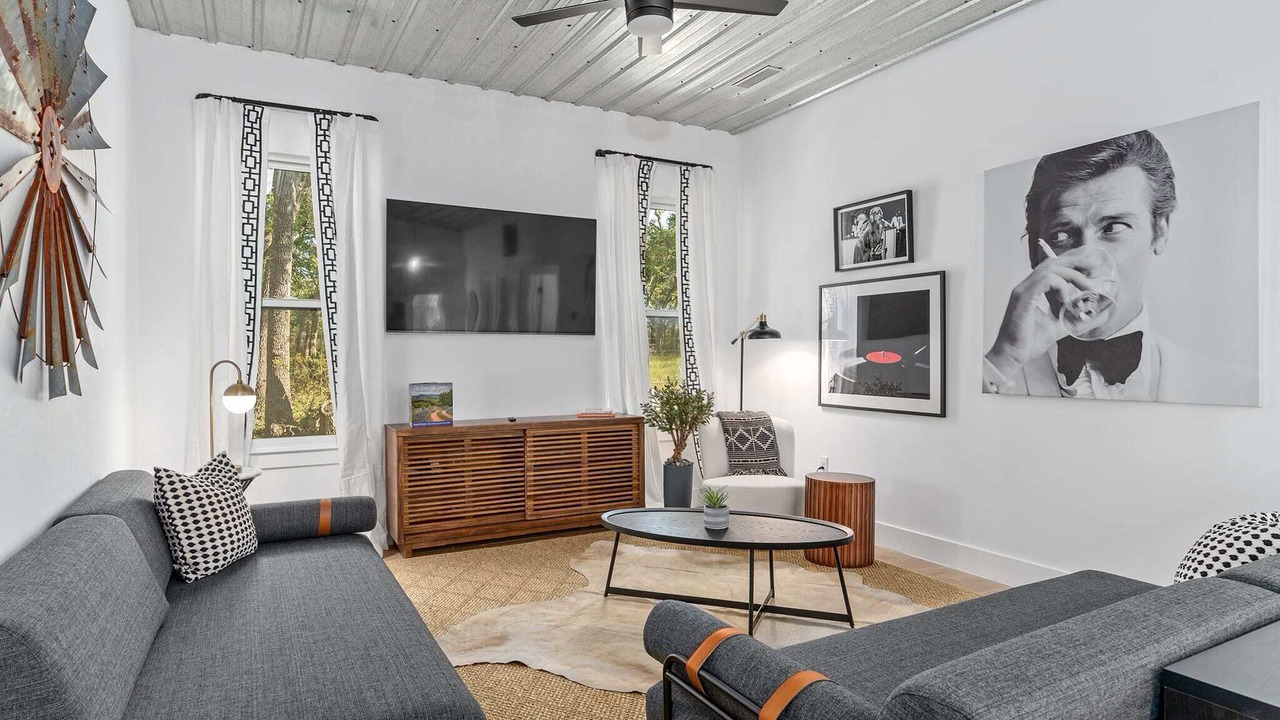 Photo of Livingroom in Driftwood