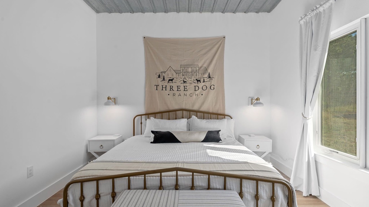 Photo of Bedroom in Driftwood