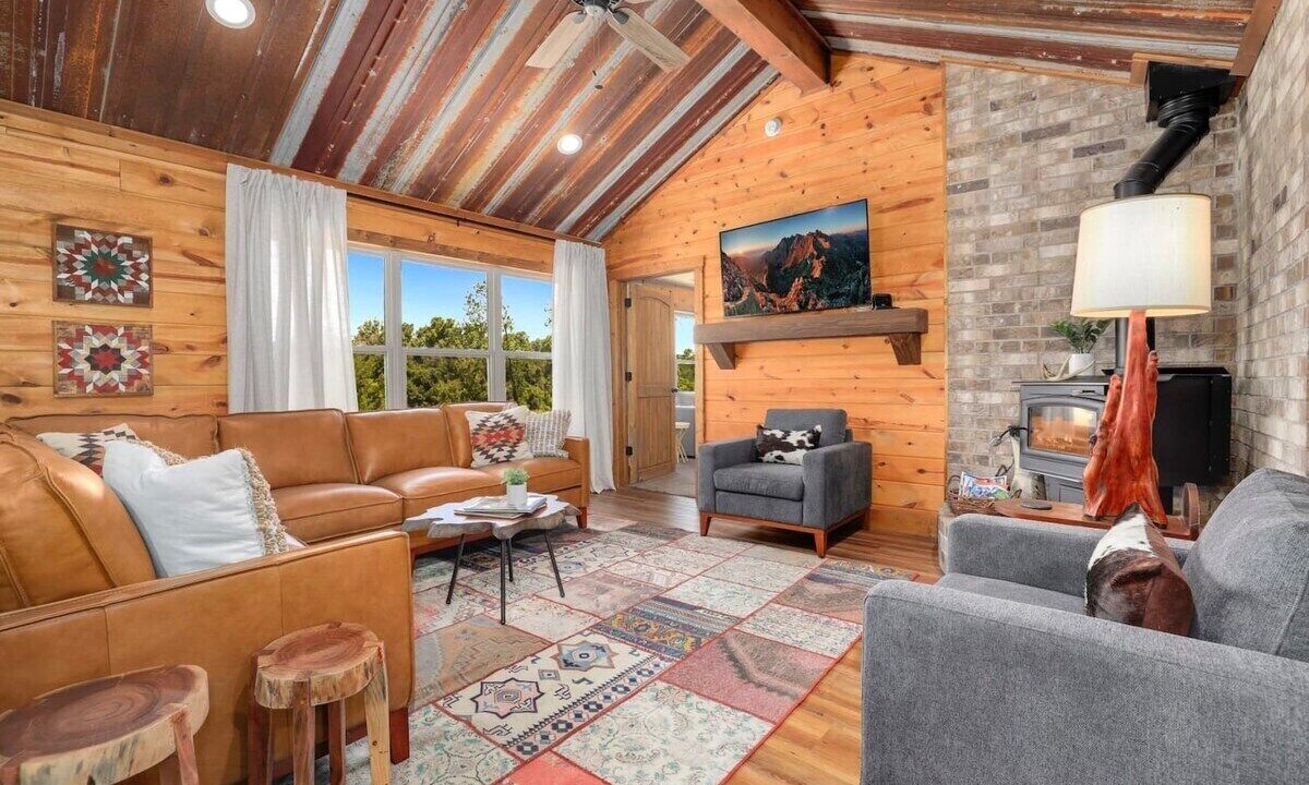Photo of Bedroom in Proctor