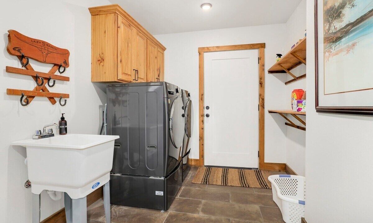 Photo of Bedroom in Proctor