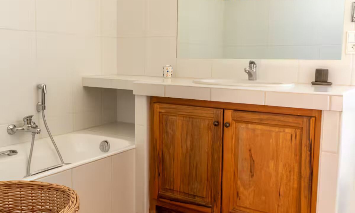 Photo of Bathroom in Banon