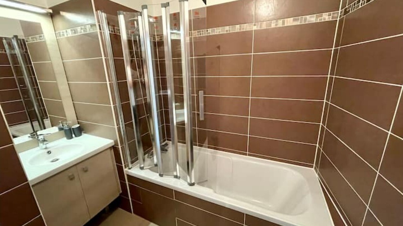 Photo of Bathroom in Picpus