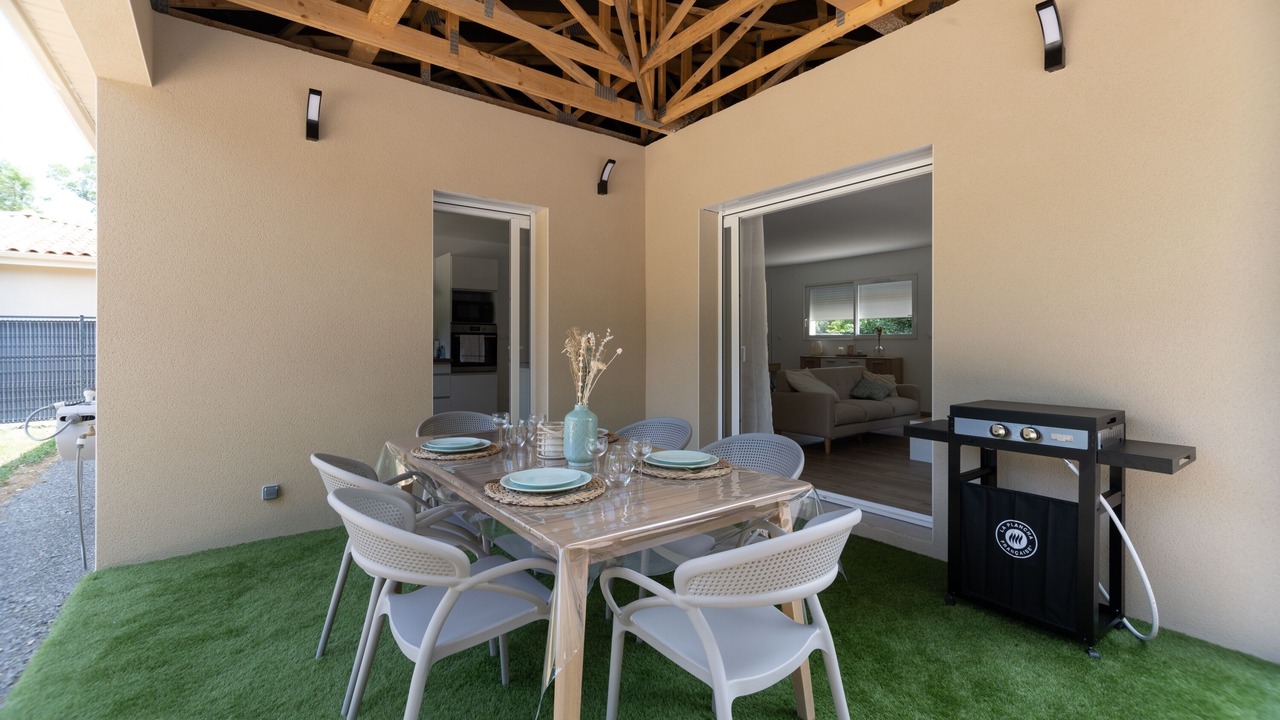 Photo of Outdoor in Berrias-et-Casteljau
