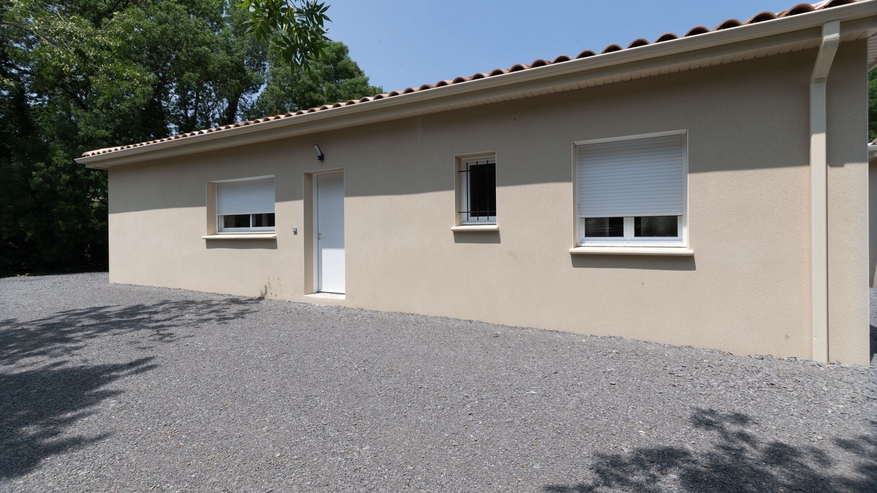 Photo of Outdoor in Berrias-et-Casteljau