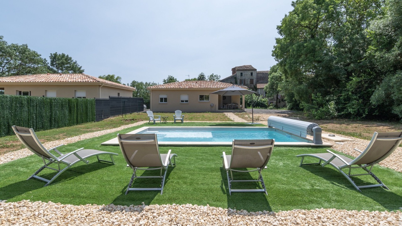 Photo of Outdoor in Berrias-et-Casteljau