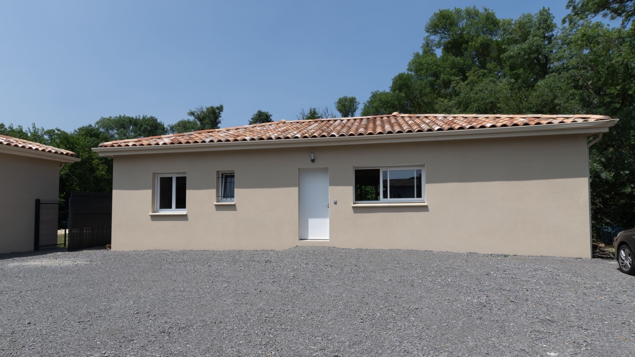 Photo of Outdoor in Berrias-et-Casteljau