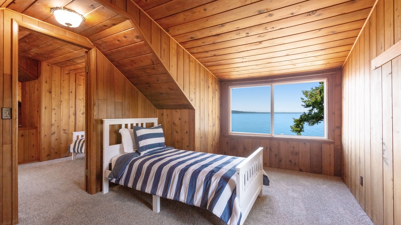 Photo of Bedroom in Tulalip