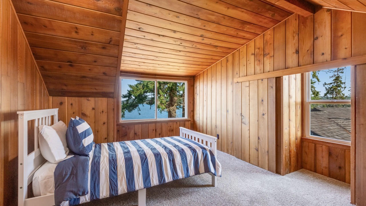 Photo of Bedroom in Tulalip