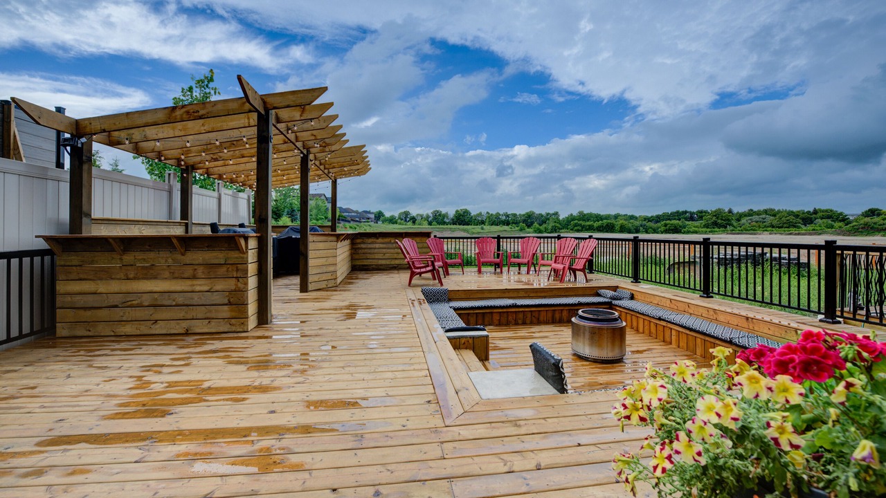 Photo of Patio Balcony in Grand River South