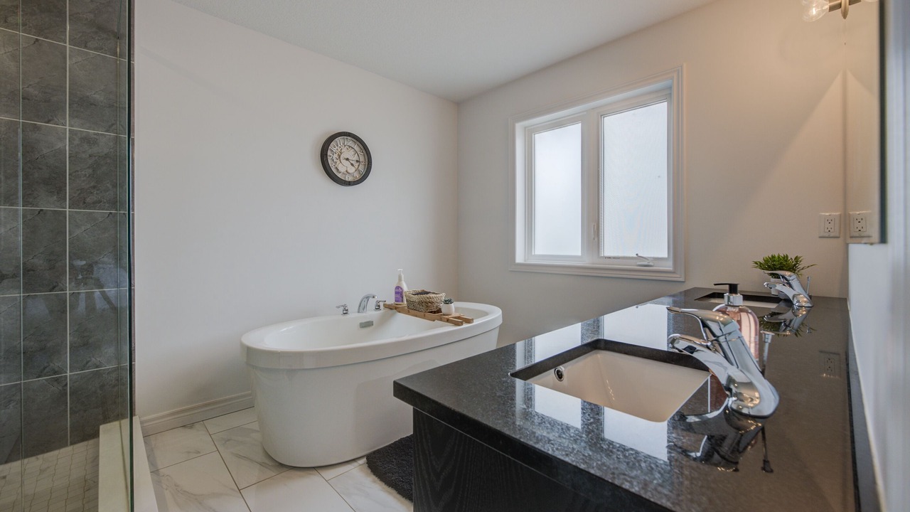 Photo of Bathroom in Grand River South