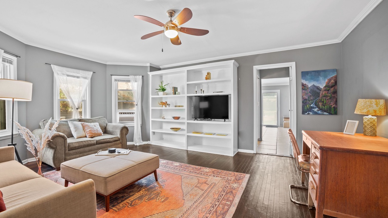 Photo of Livingroom in Maple Ridge