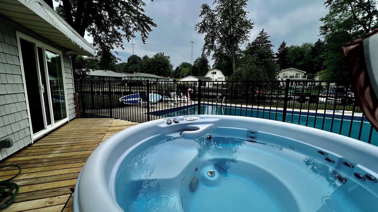 Photo of Outdoor in Paw Paw Lake
