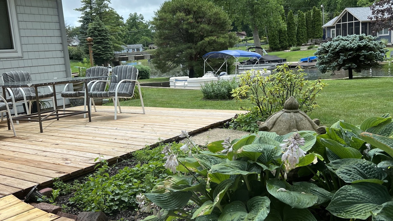 Photo of Patio Balcony in Paw Paw Lake