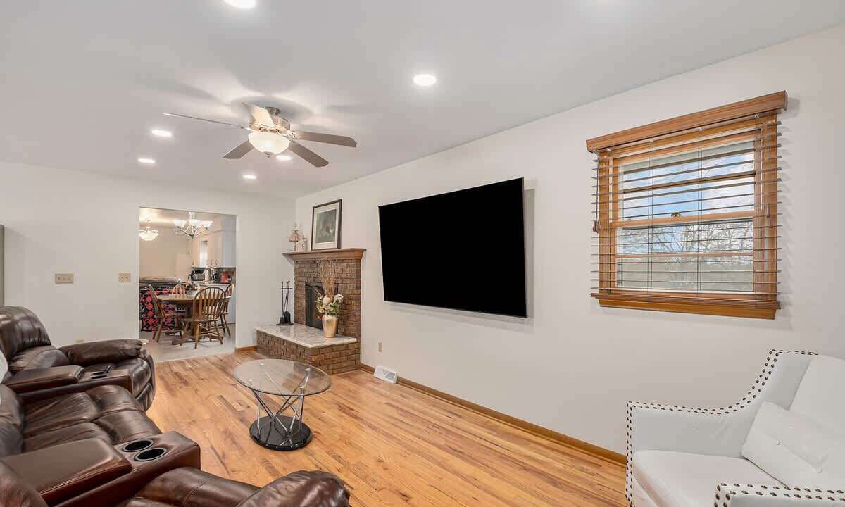 Photo of Livingroom in South Central Omaha