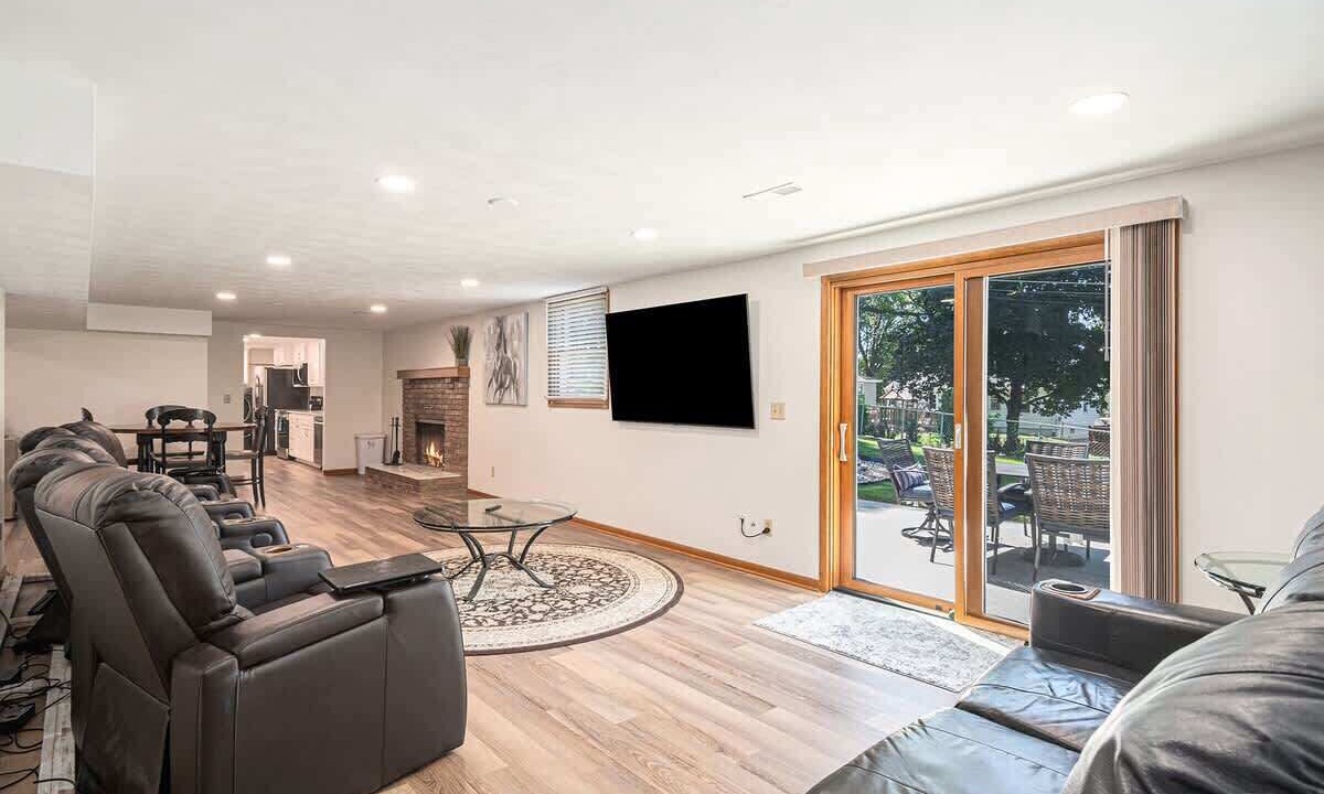 Photo of Livingroom in South Central Omaha