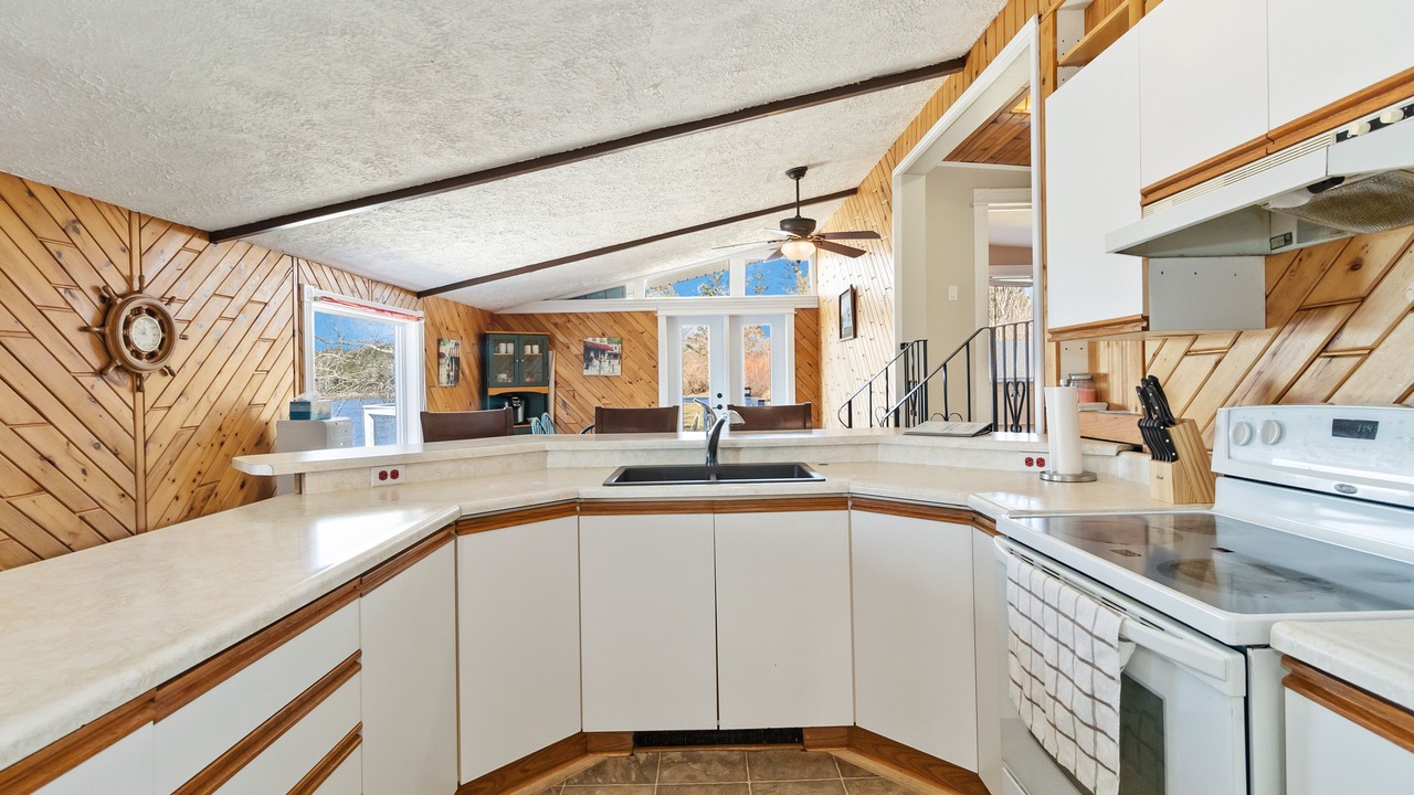 Photo of Kitchen in Heckmans Island