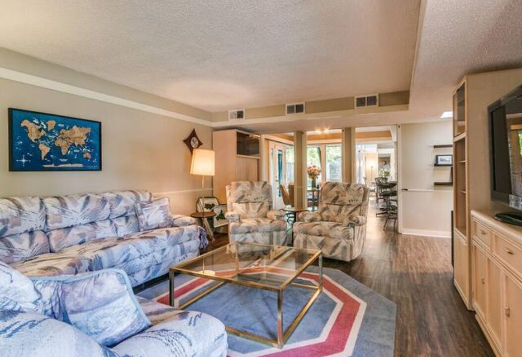 Photo of Livingroom in Norman