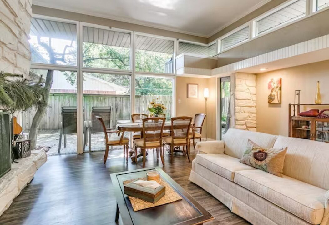 Photo of Livingroom in Norman