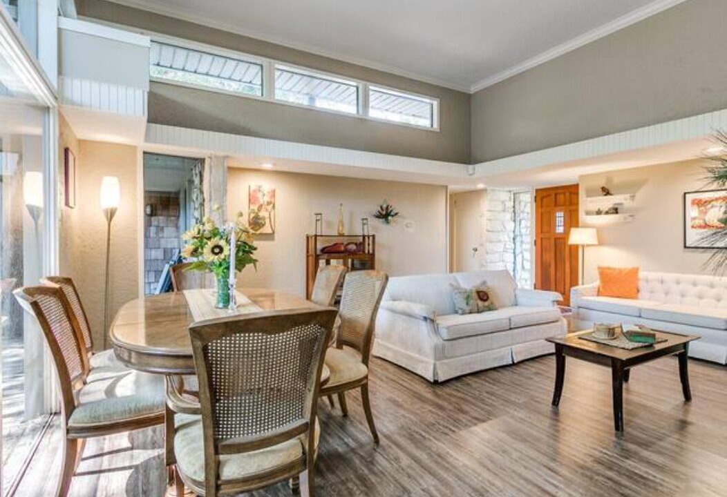 Photo of Livingroom in Norman