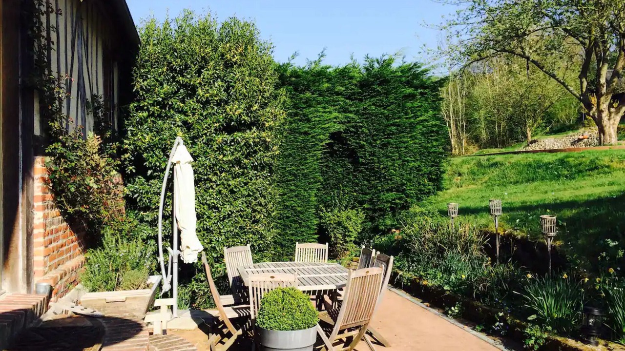 Photo of Outdoor in Saint-Pierre-de-Cormeilles