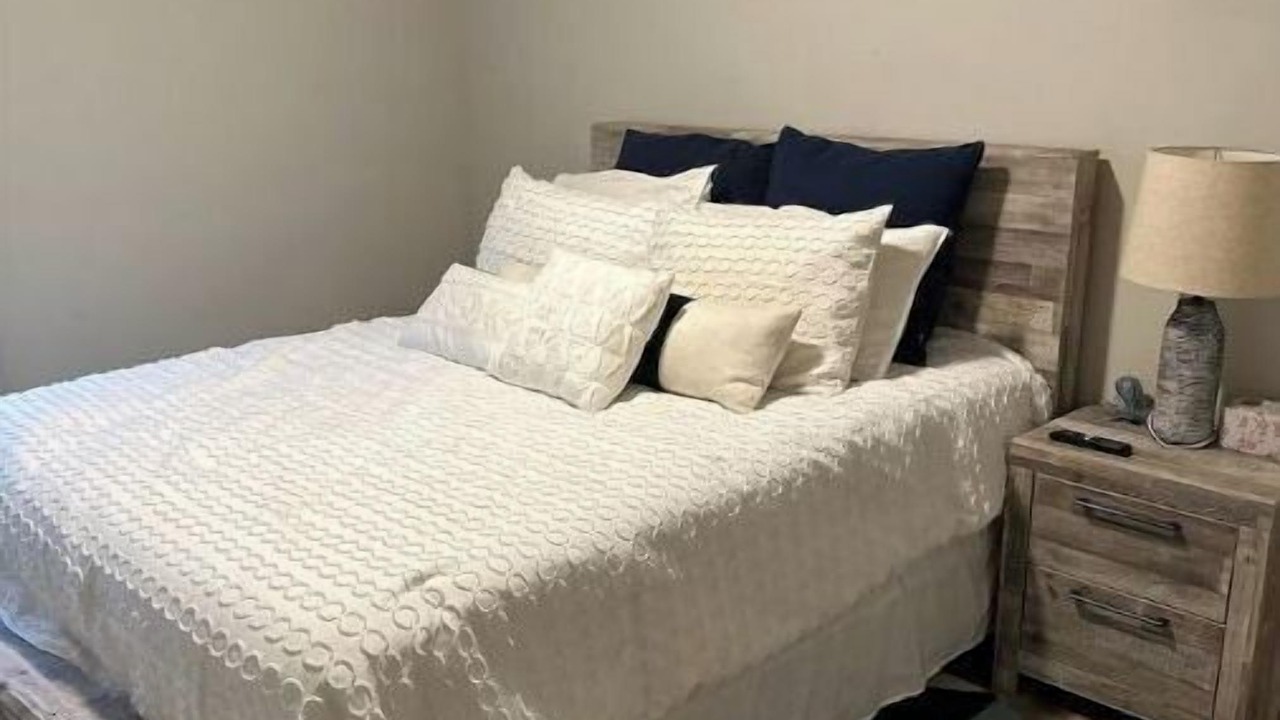 Photo of Bedroom in Westlake