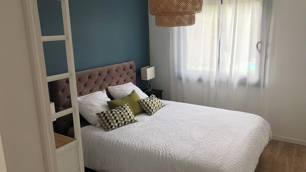 Photo of Bedroom in Saint-Medard-en-Jalles