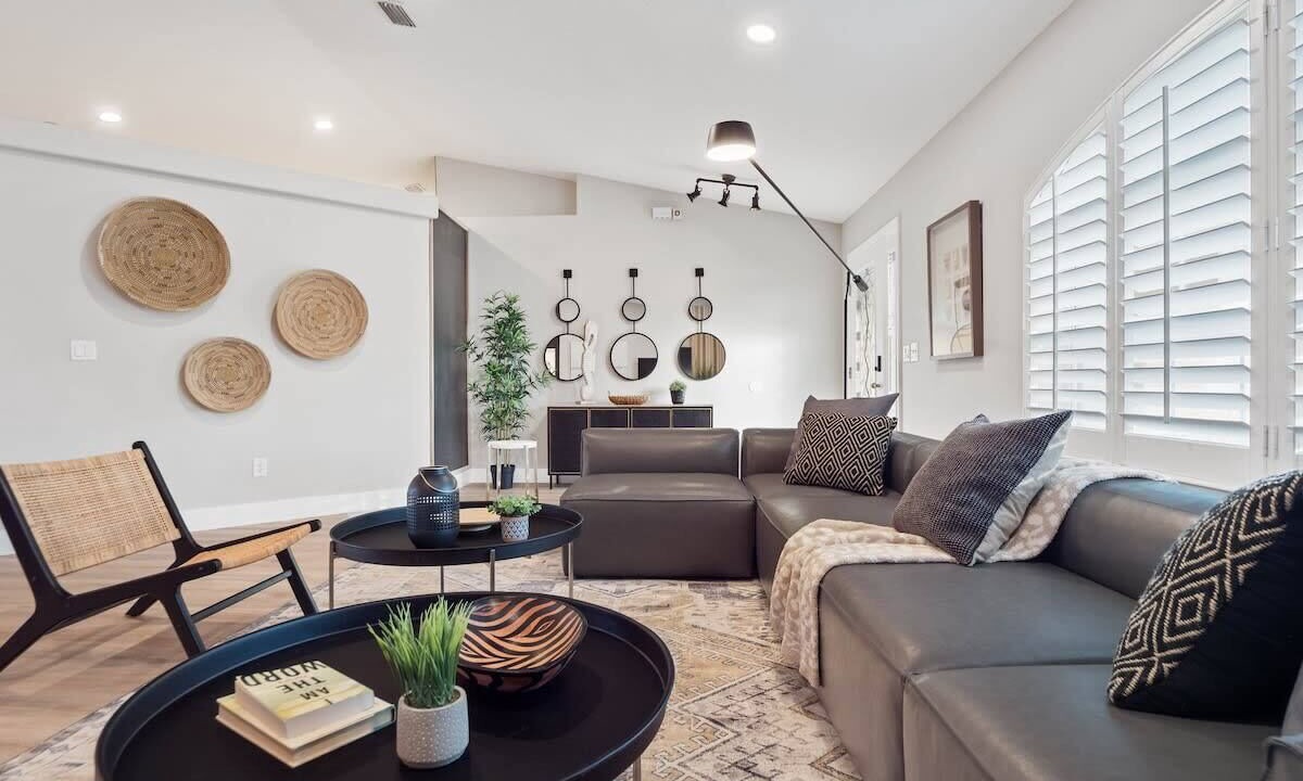 Photo of Livingroom in Palm Harbor