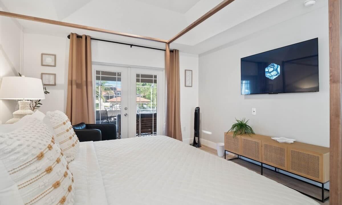 Photo of Bedroom in Palm Harbor