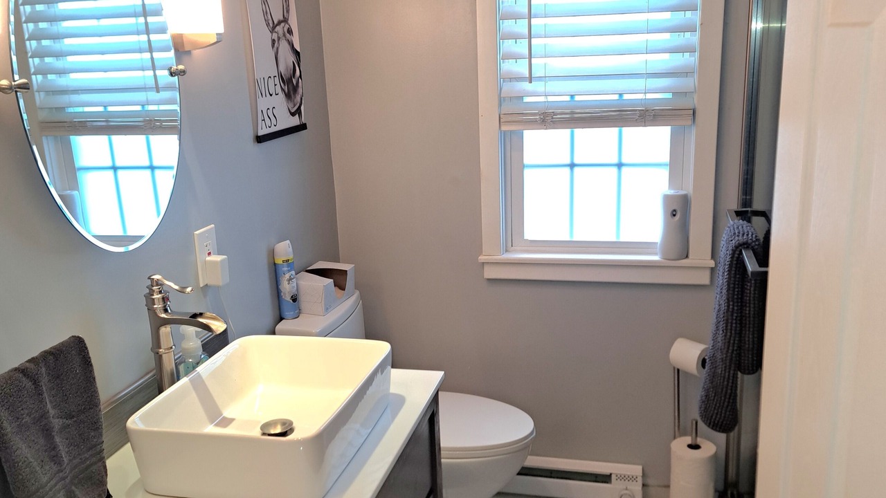 Photo of Bathroom in Arcade