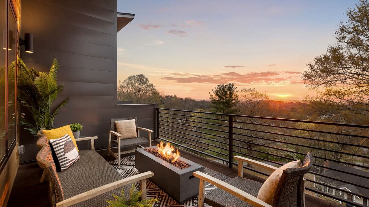 Photo of Patio Balcony in East Ridge