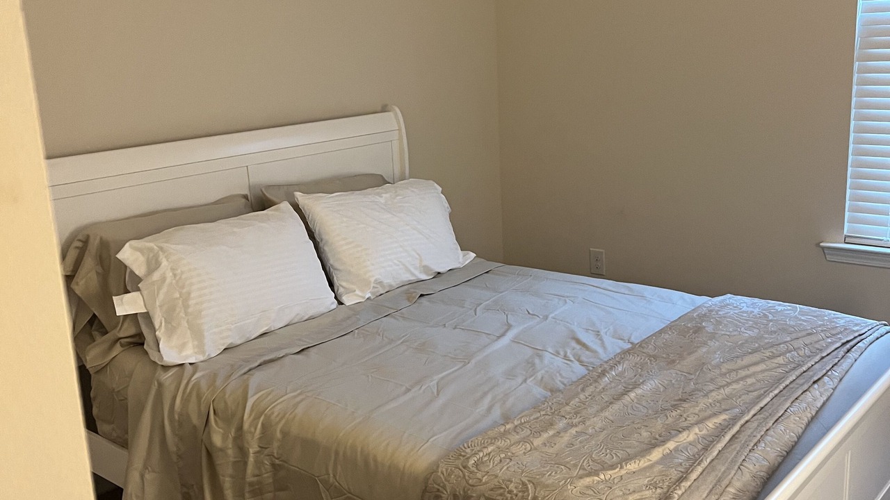 Photo of Bedroom in Milton