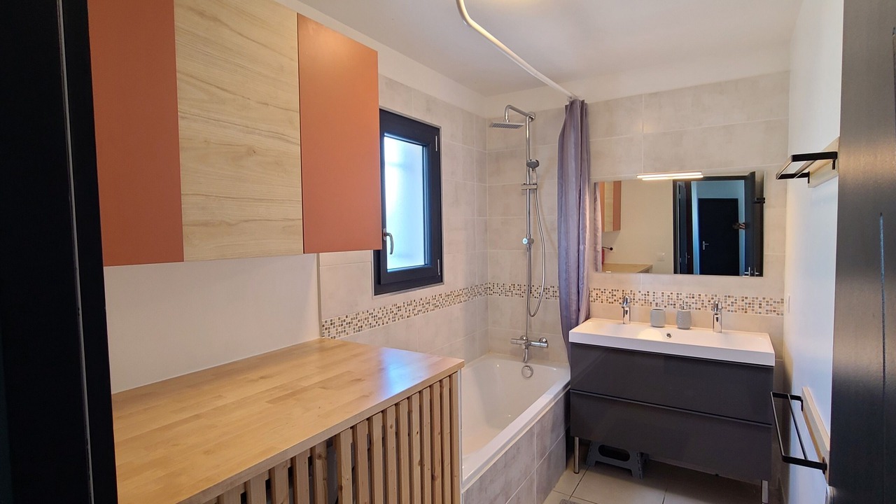 Photo of Bathroom in Fabregues
