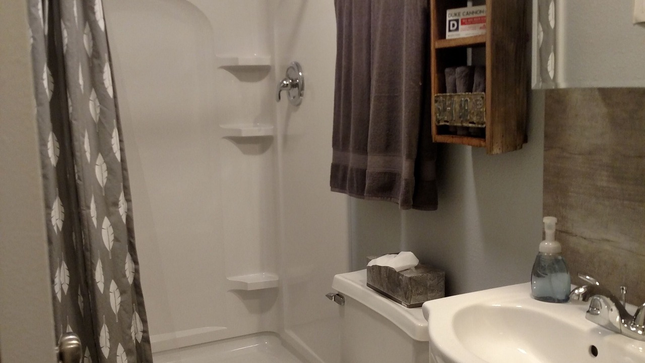 Photo of Bathroom in Republican City