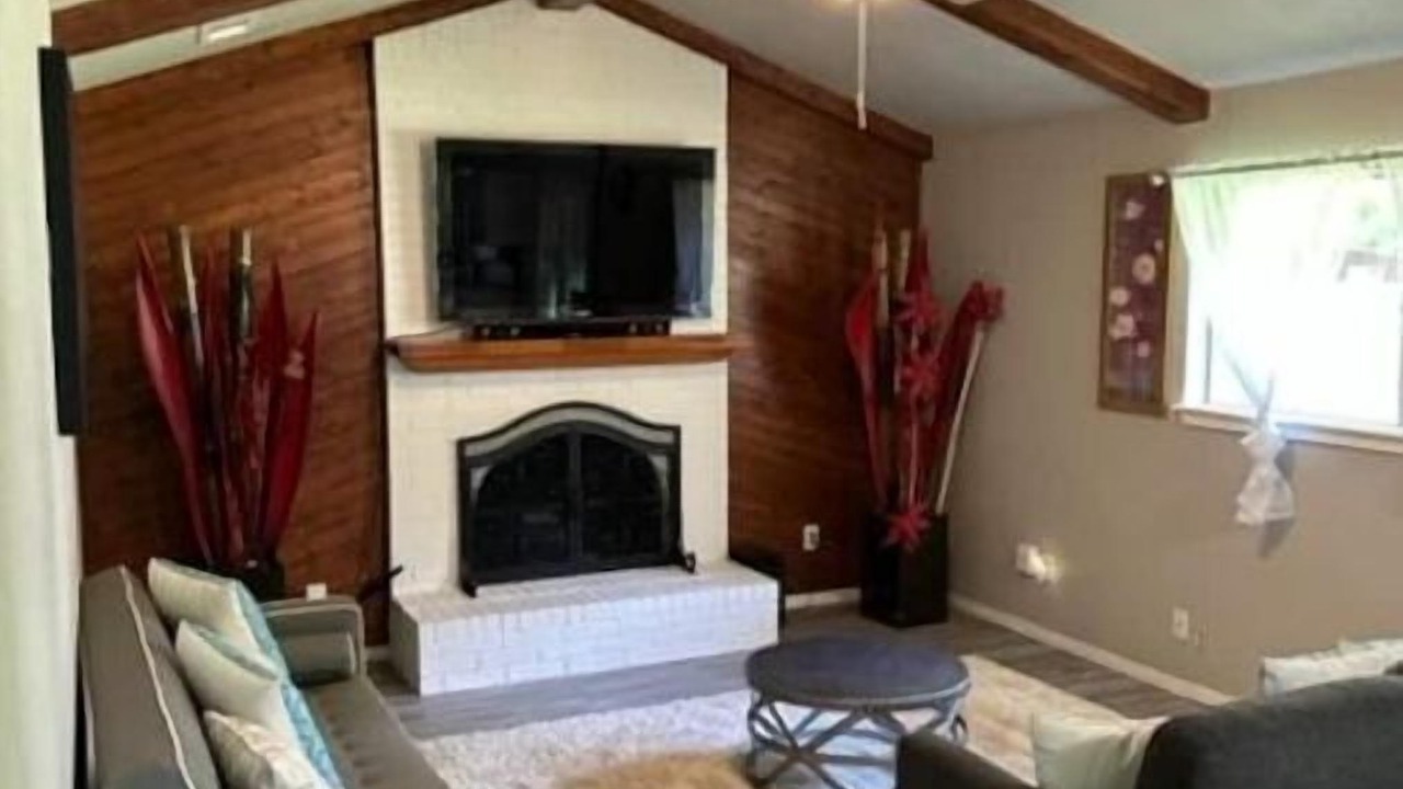 Photo of Livingroom in Midlothian