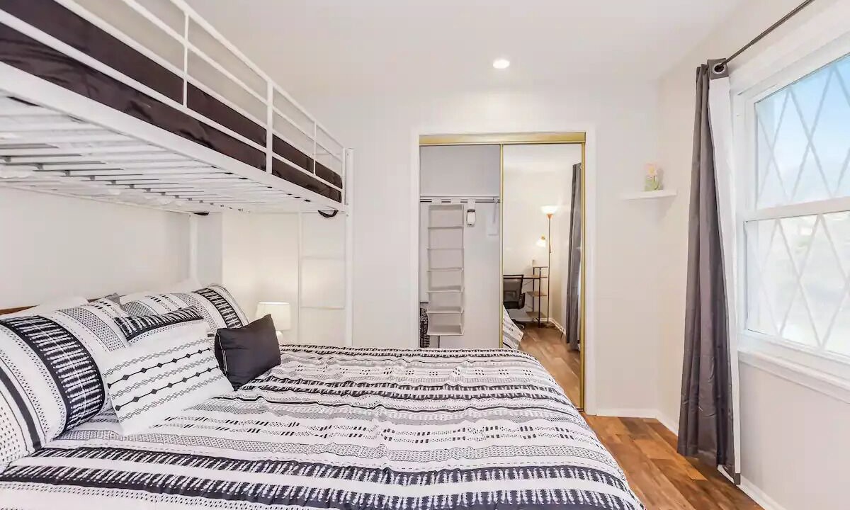 Photo of Bedroom in Lee's Summit