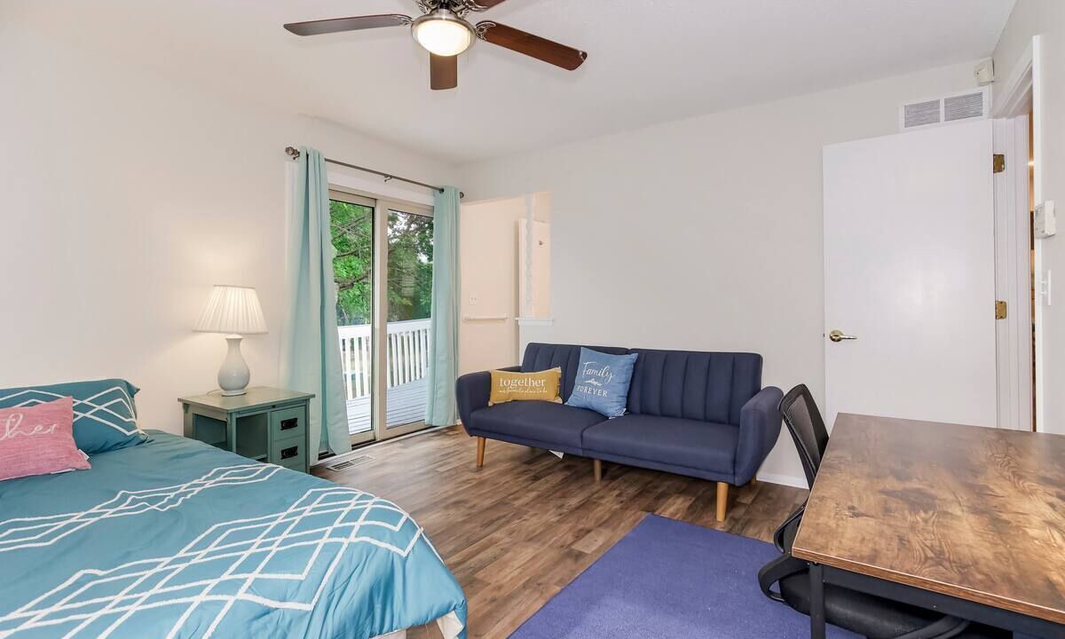 Photo of Bedroom in Lee's Summit