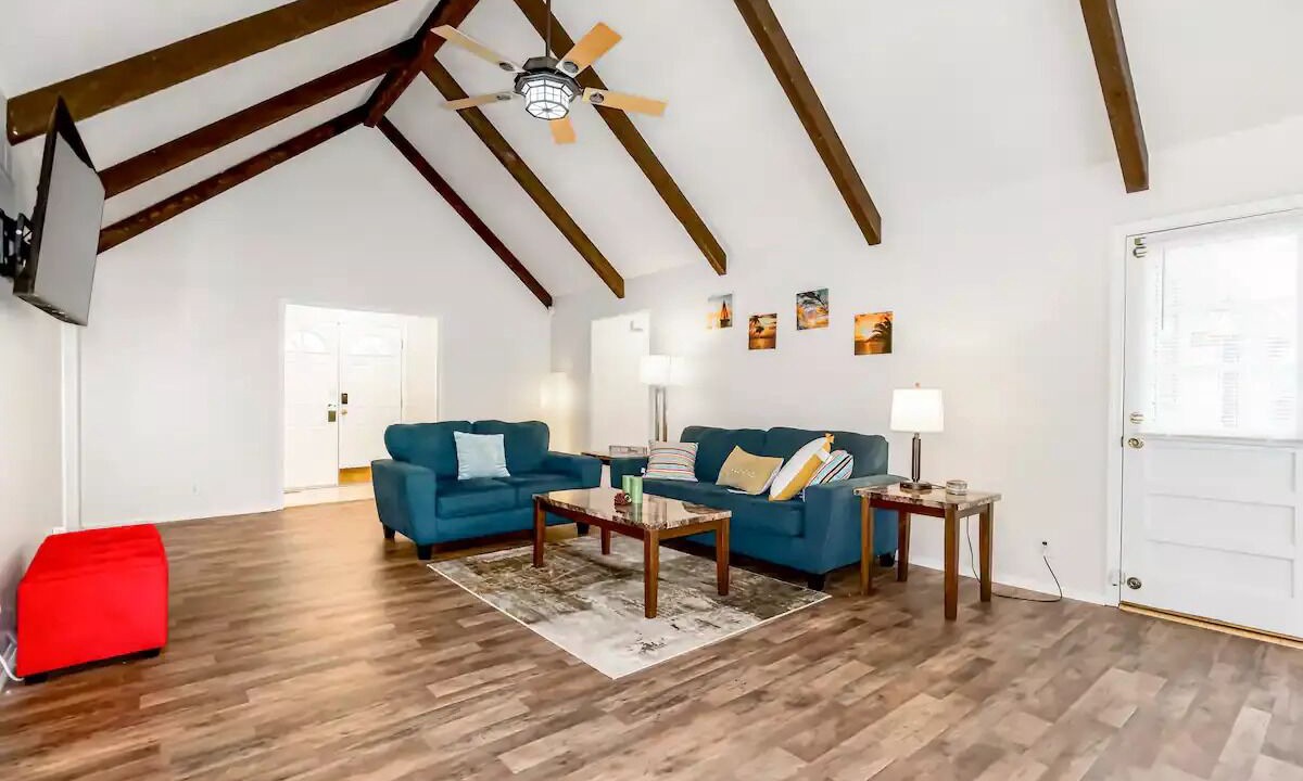 Photo of Livingroom in Lee's Summit