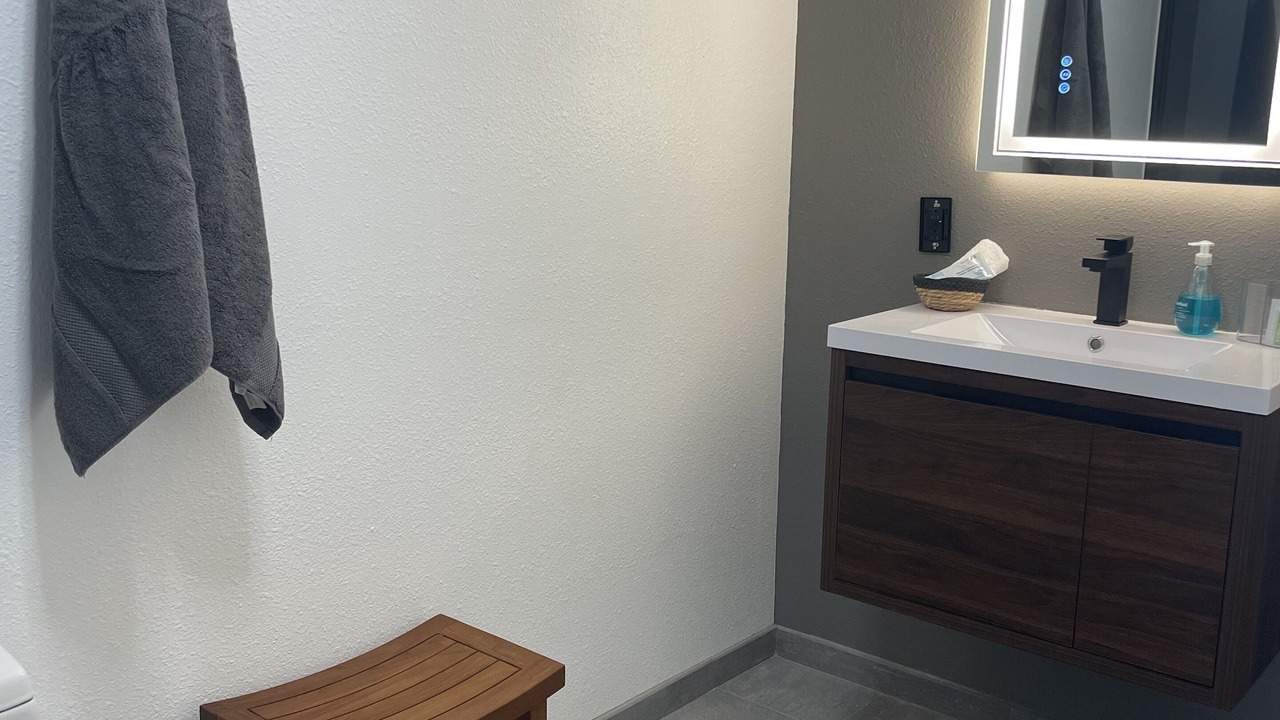 Photo of Bathroom in Gordon
