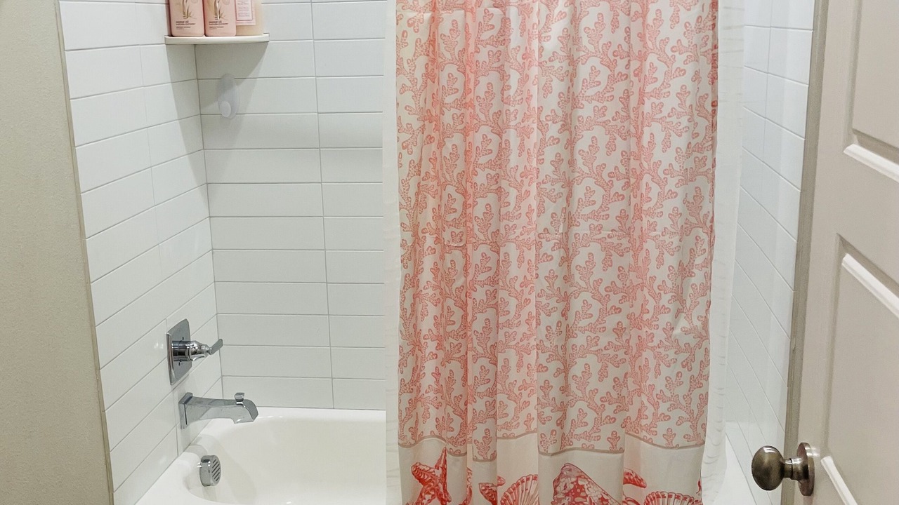 Photo of Bathroom in Gordon