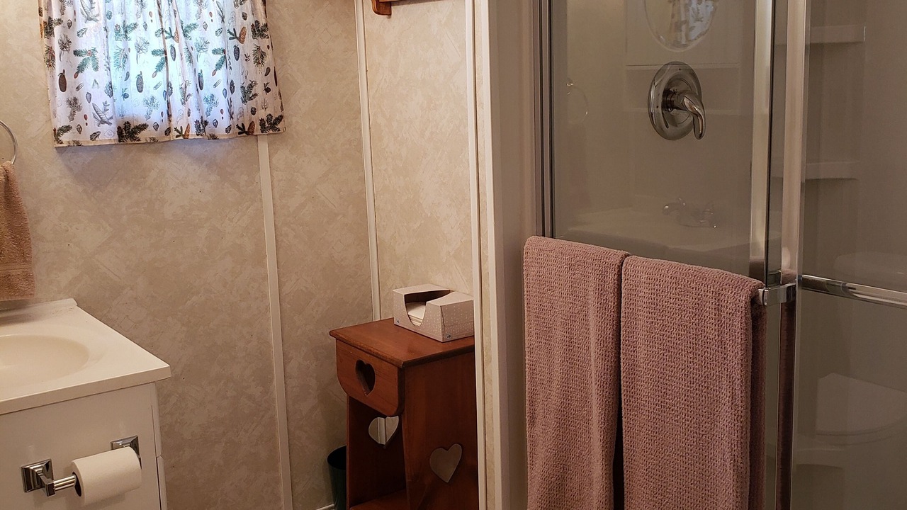 Photo of Bathroom in Republican City